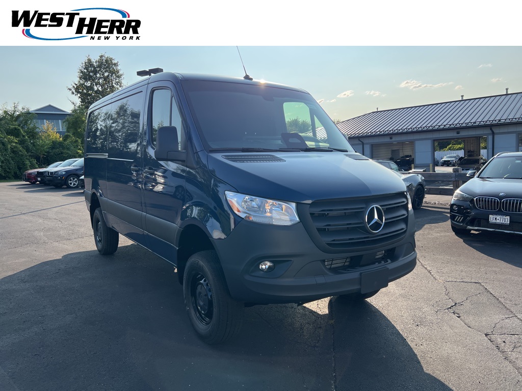 2025 Mercedes-Benz Sprinter Cargo Van Base's photo