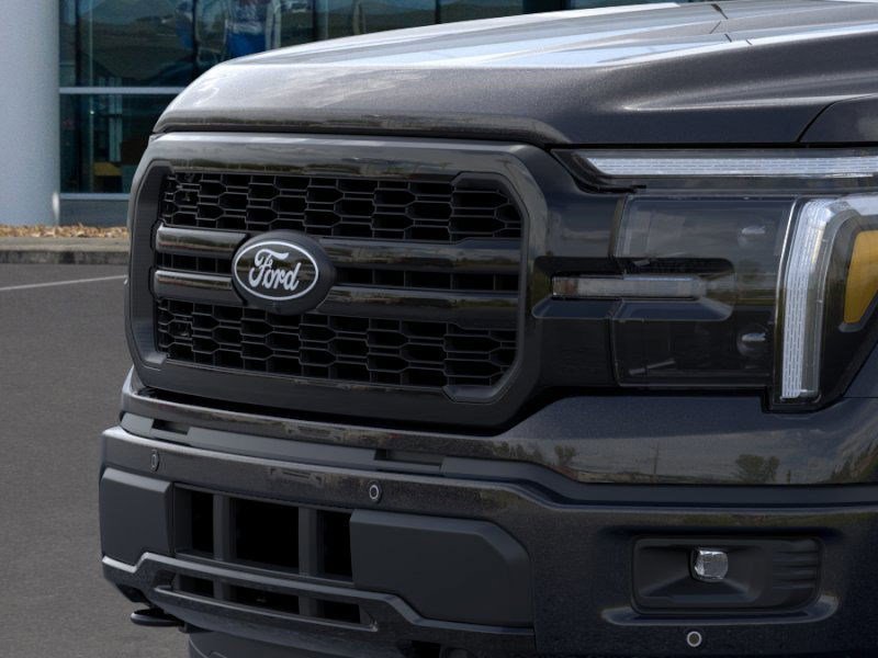 2025 Ford F-150 Lariat photo 16