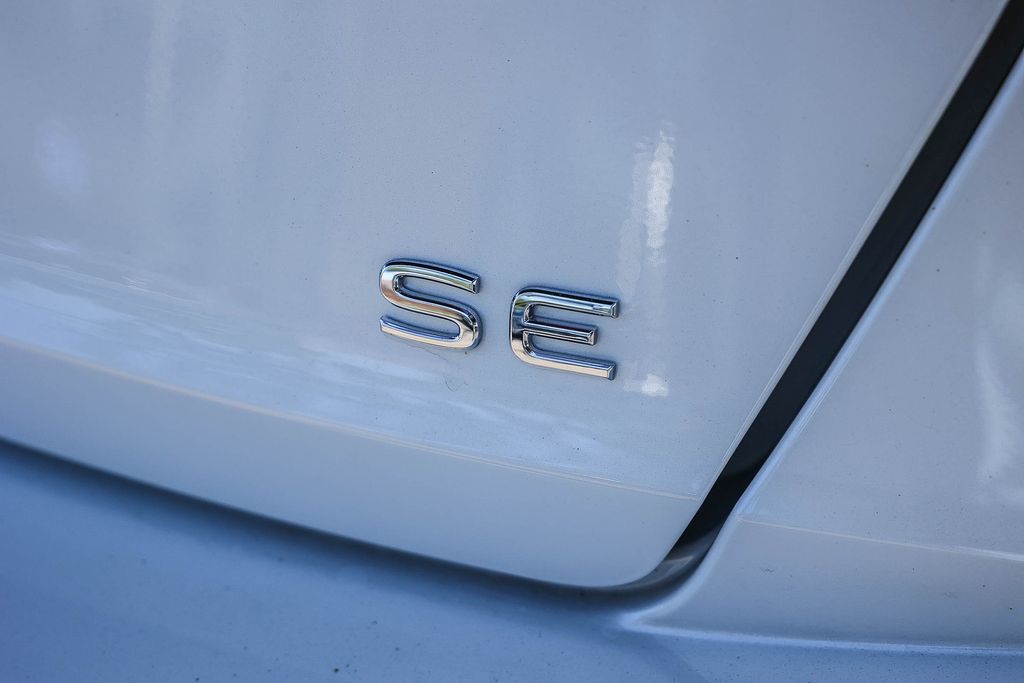 2026 Volkswagen Jetta 1.5T SE photo 4