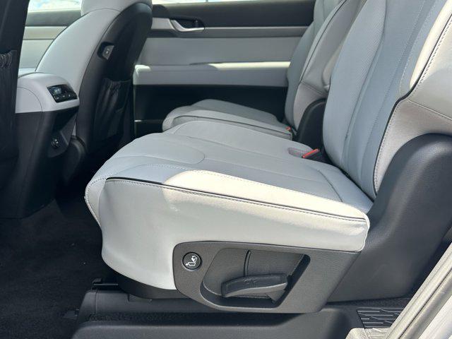 2025 Hyundai Palisade SEL photo 15