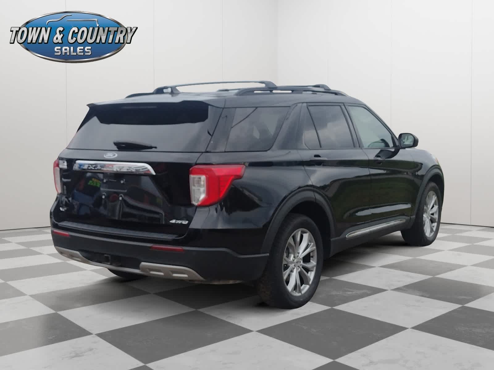 2021 Ford Explorer XLT photo 4