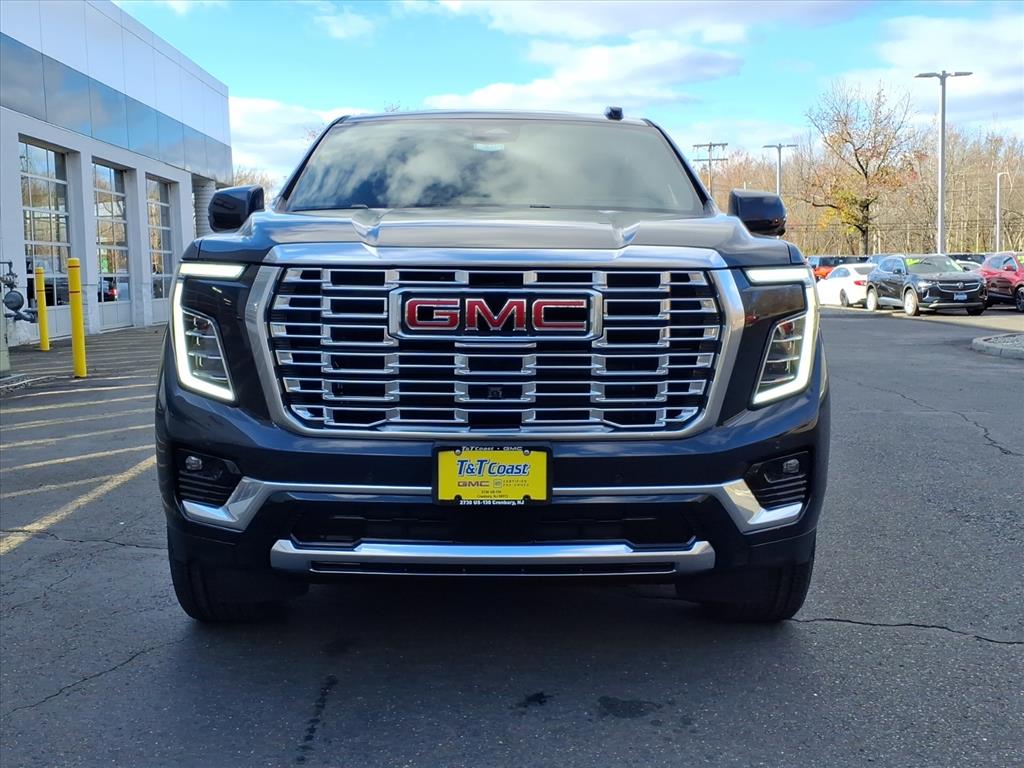 2026 Gmc Yukon XL Denali photo 2