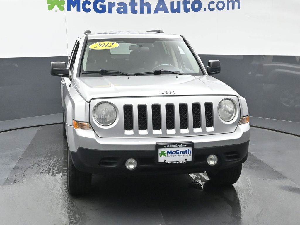 2012 Jeep Patriot Latitude photo 2