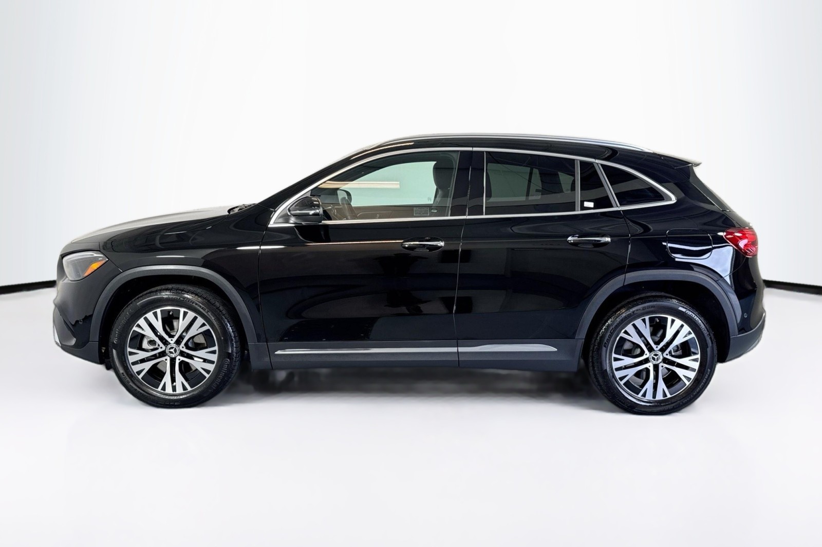 2025 Mercedes Benz GLA 250 photo 8