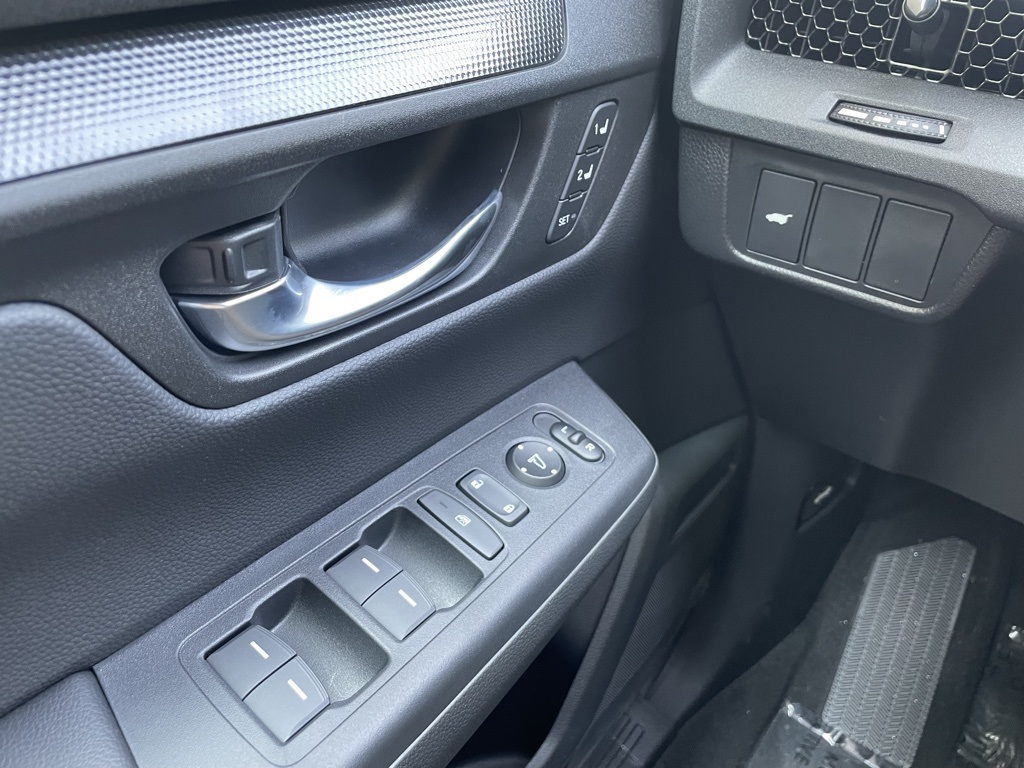 2026 Honda CR-V Hybrid Sport-L photo 11