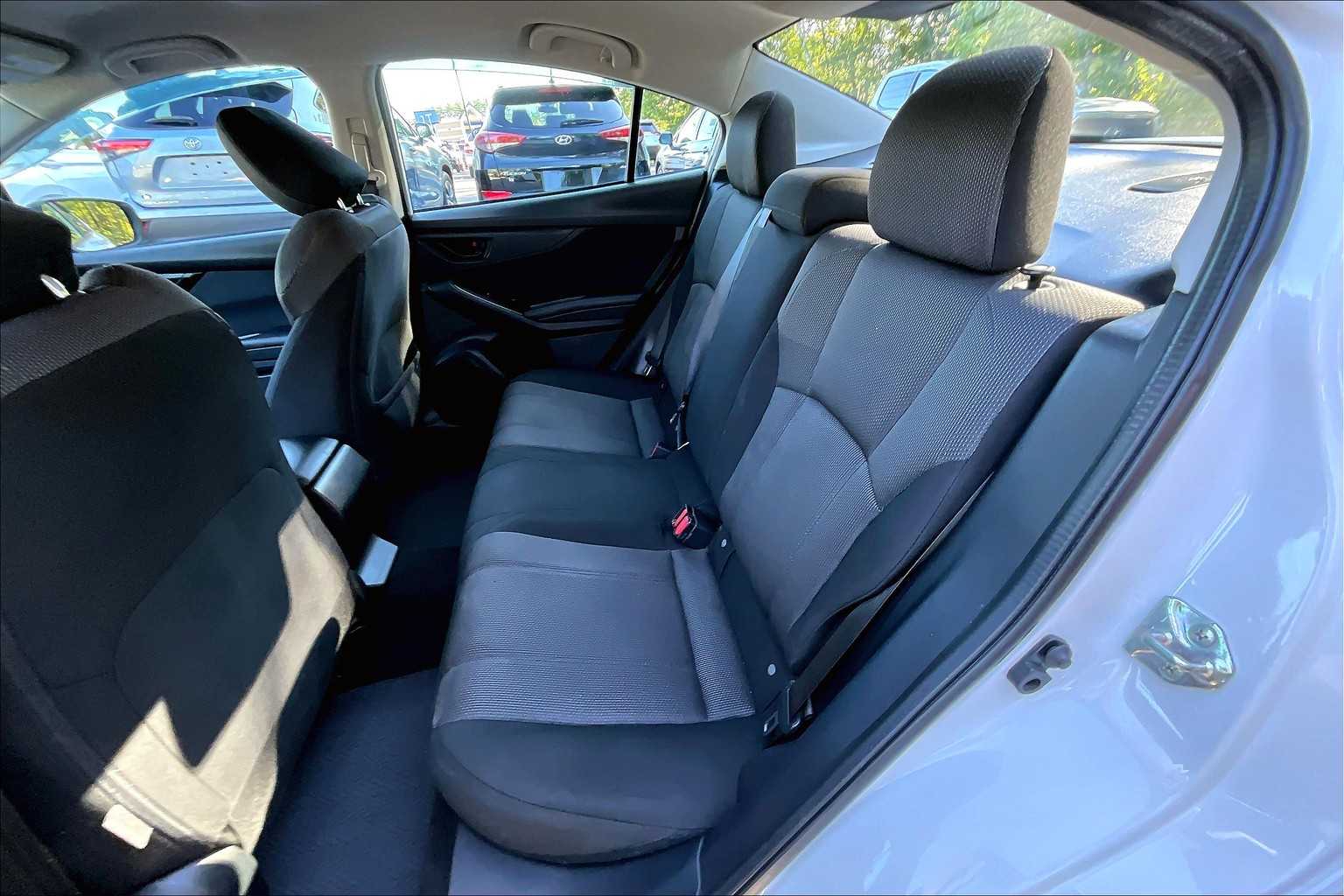 2019 Subaru Impreza Premium photo 17