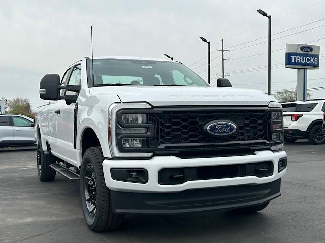 2025 Ford F-350 XL photo 17