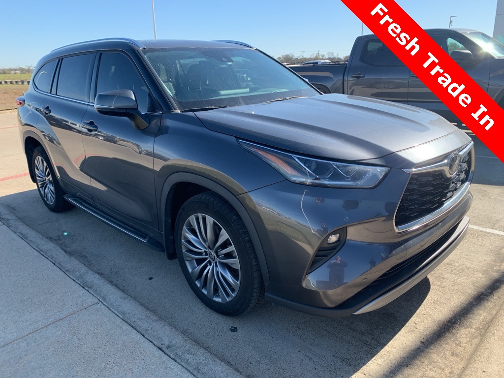 2020 Toyota Highlander Platinum's photo
