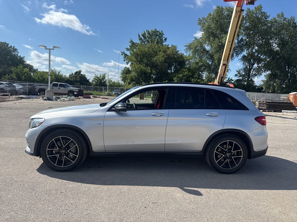 2019 Mercedes Benz GLC 43 AMG 4MATIC photo 2