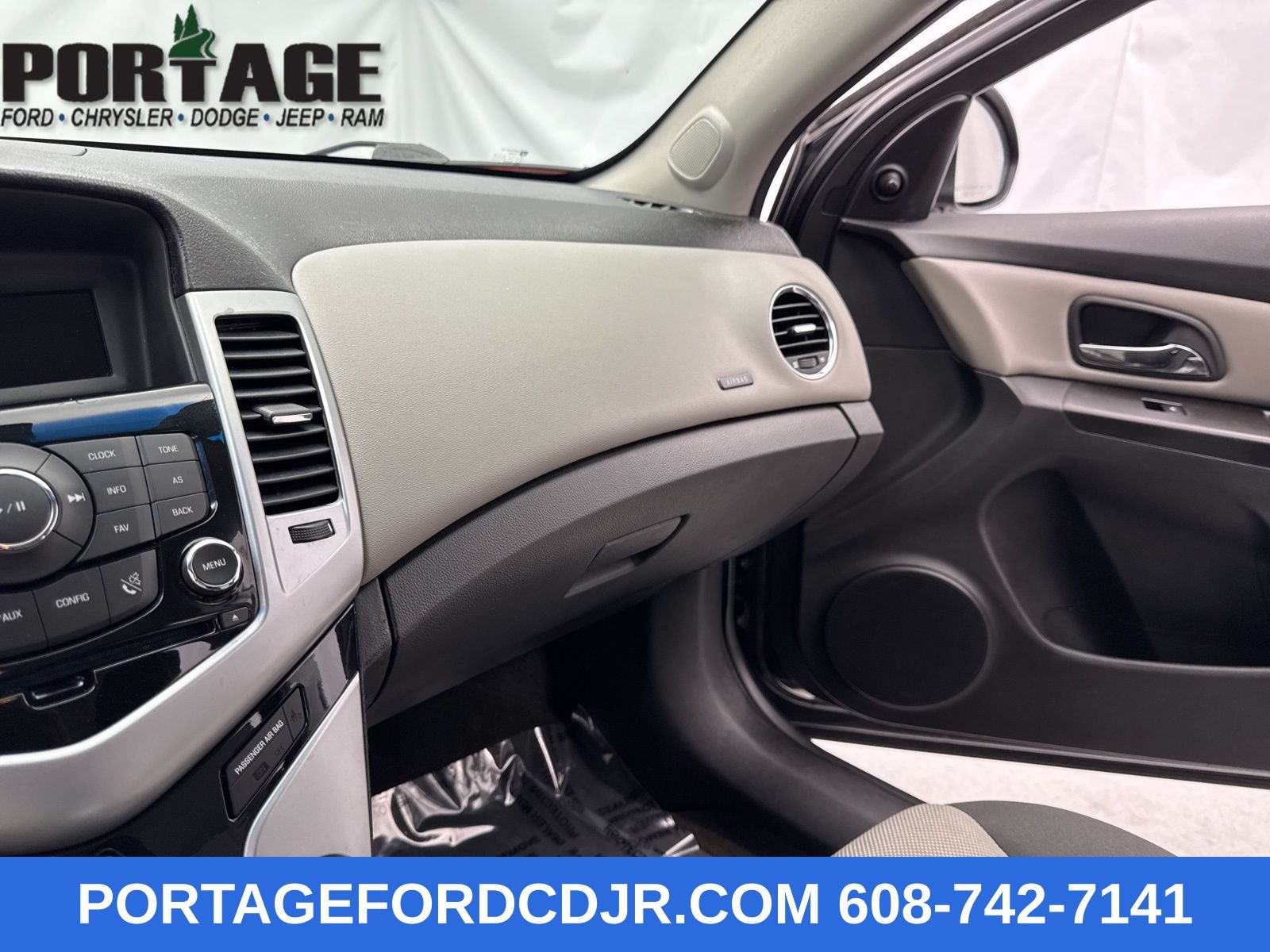 2011 Chevrolet Cruze LS photo 17