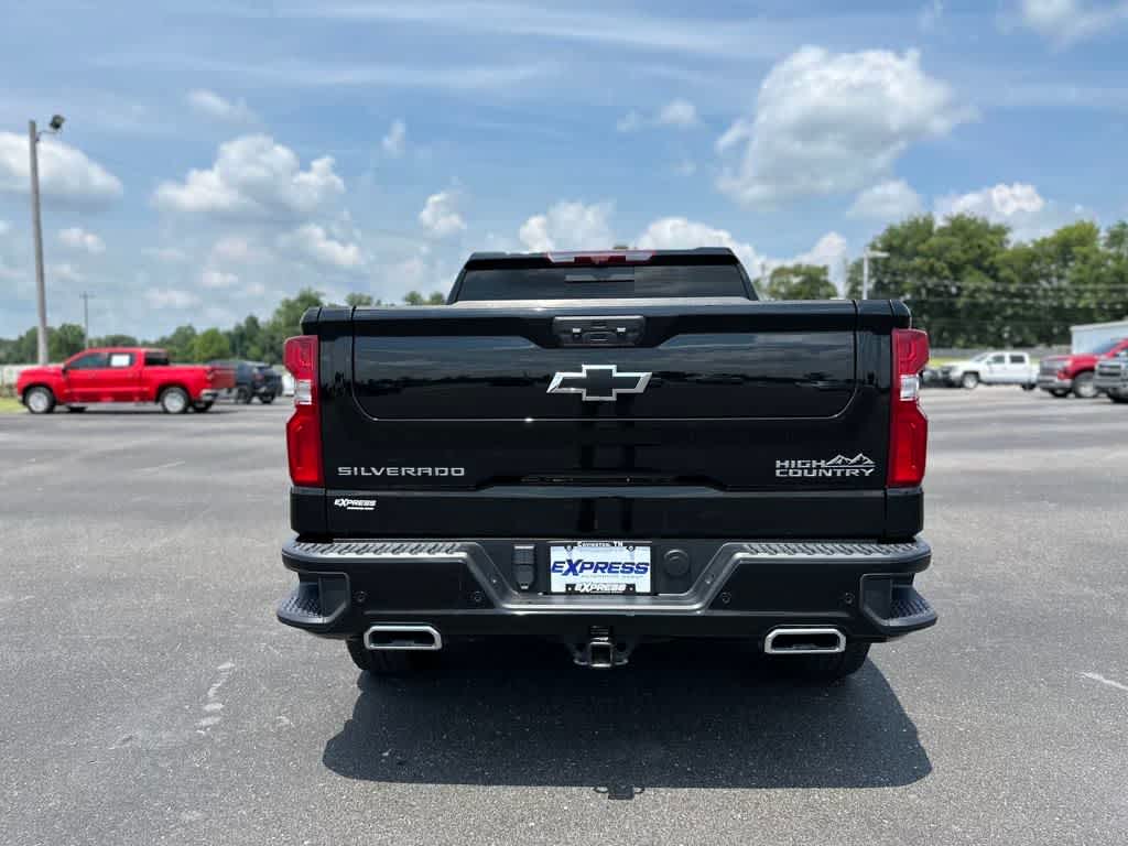 2023 Chevrolet Silverado 1500 High Country photo 4