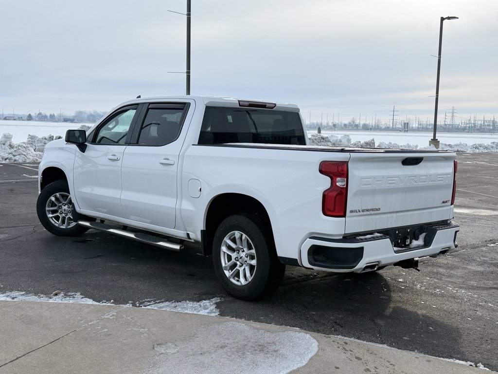 2023 Chevrolet Silverado 1500 RST photo 3