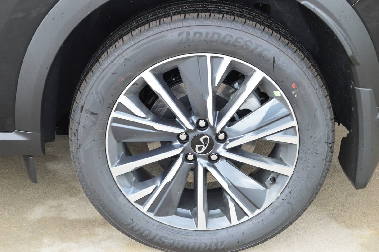 2026 Infiniti QX60 Luxe photo 6