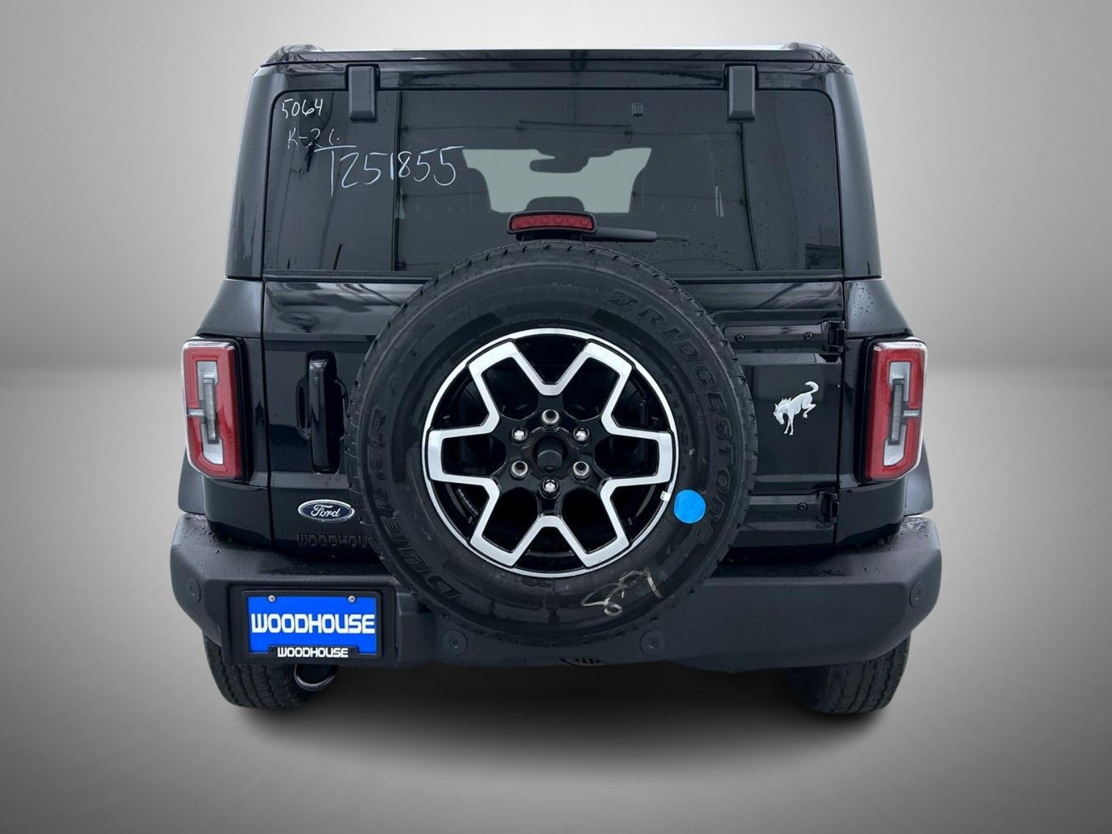 2025 Ford Bronco Outer Banks photo 6