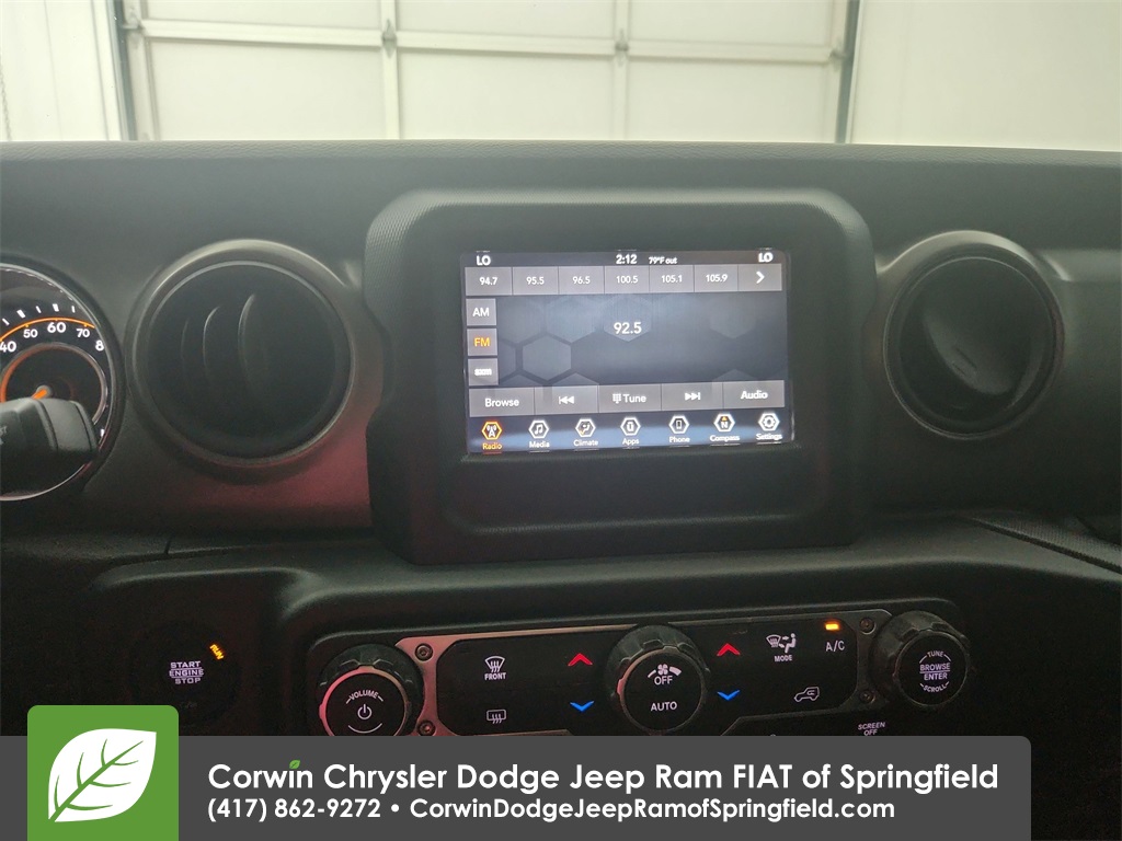 2022 Jeep Gladiator Sport photo 22