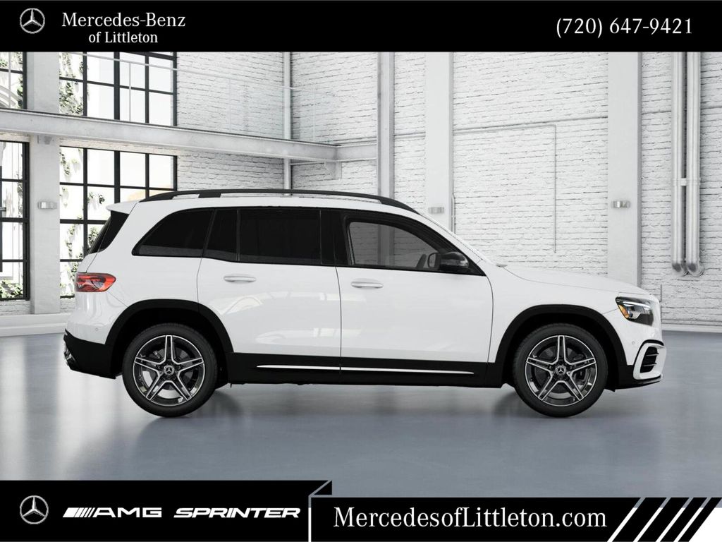 2026 Mercedes Benz GLB 250 4MATIC photo 2