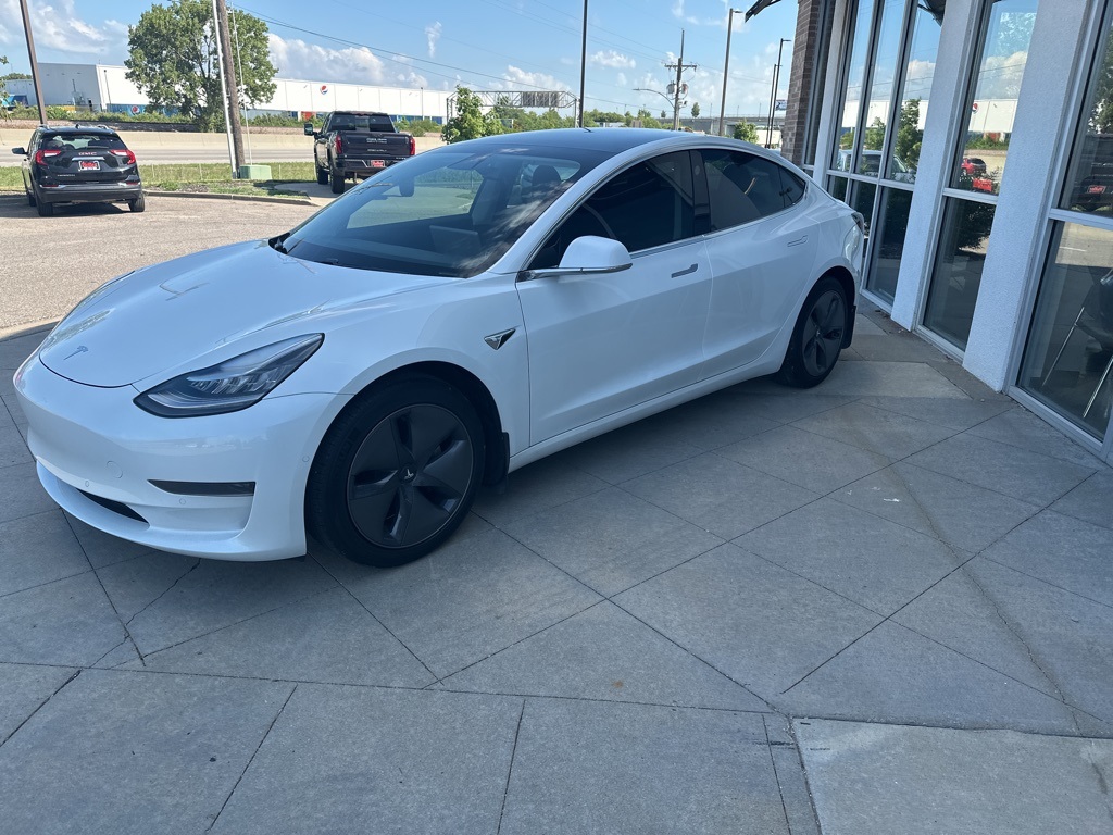 2020 Tesla Model 3 Standard Range Plus photo 8