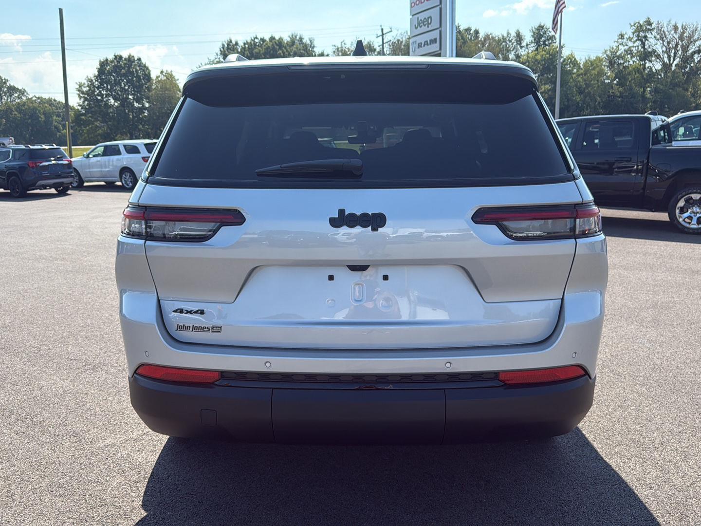 2025 Jeep Grand Cherokee Altitude X photo 14