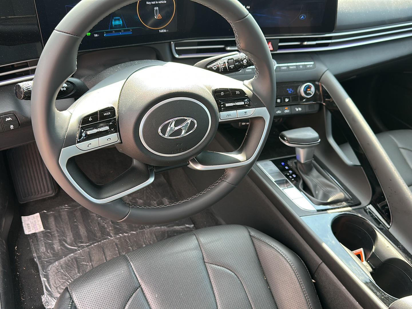2023 Hyundai Elantra Hybrid Limited photo 10