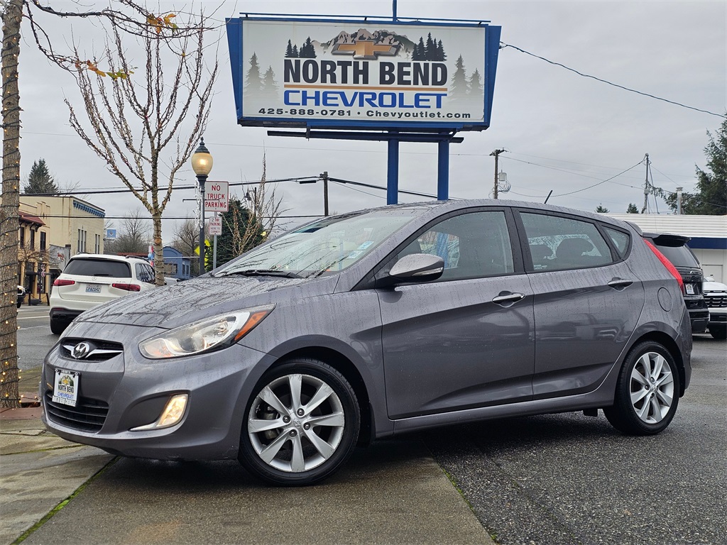 2013 Hyundai Accent SE