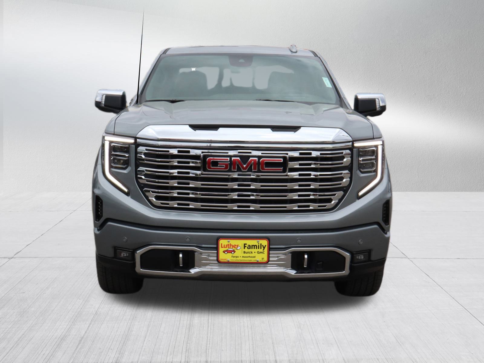 2025 Gmc Sierra 1500 Denali photo 2