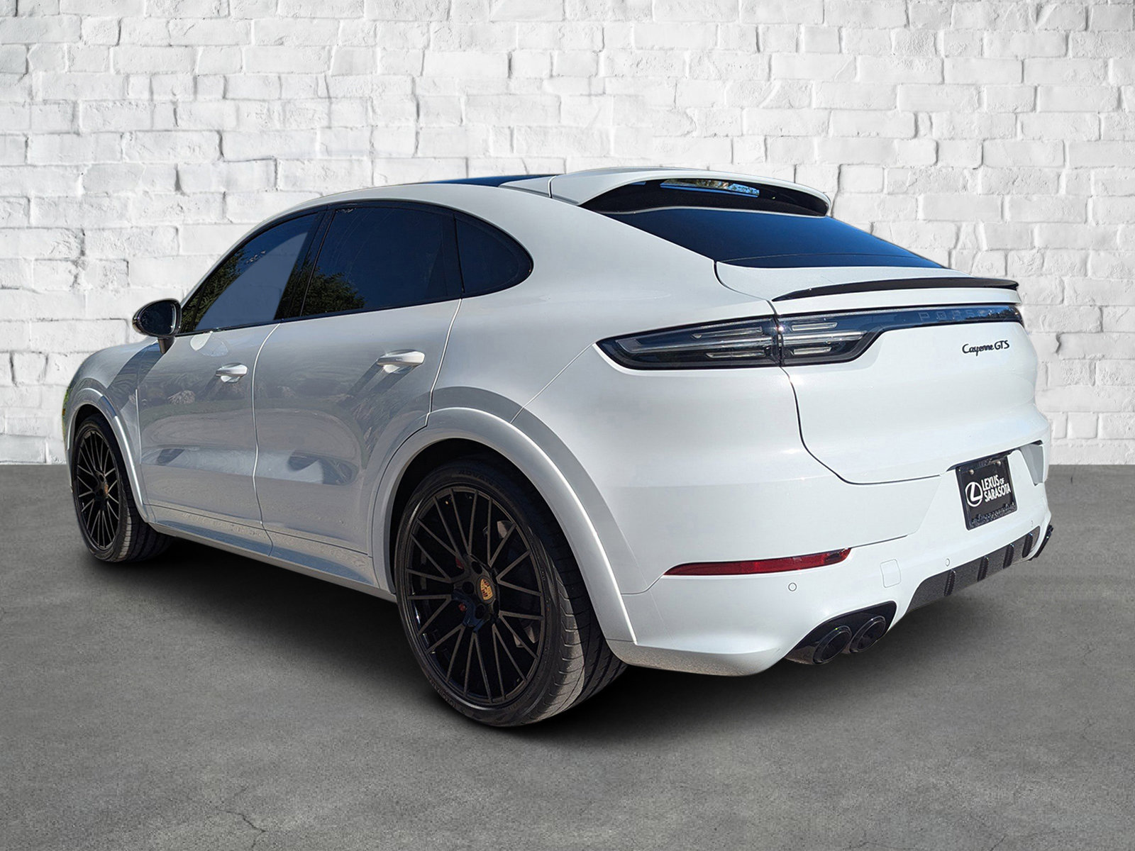 2023 Porsche Cayenne GTS Coupe photo 6