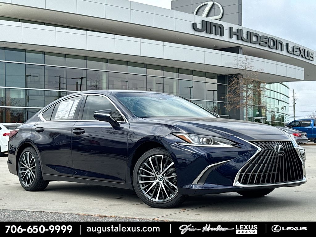 2025 Lexus ES 350's photo
