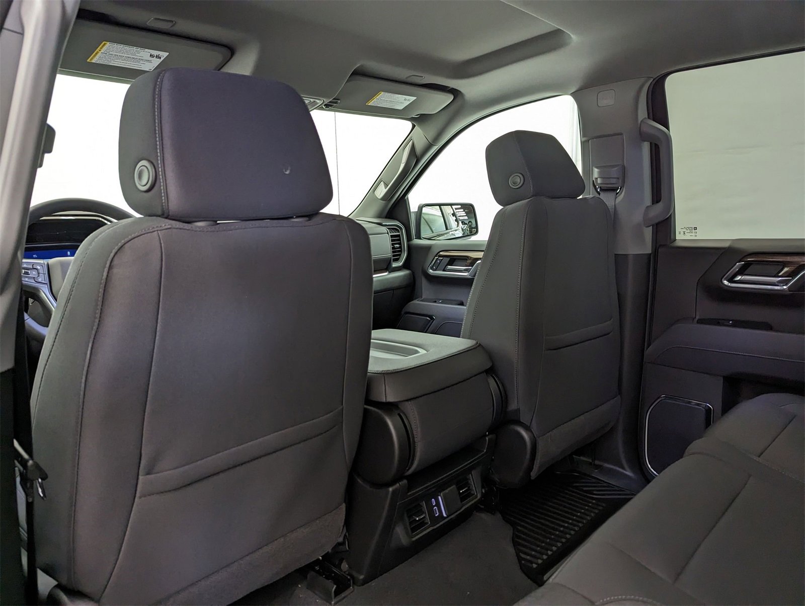 2025 Chevrolet Silverado 1500 LT photo 19