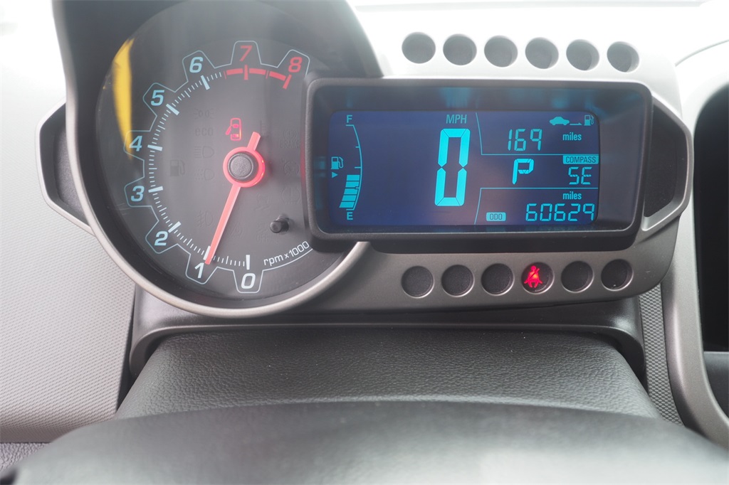 2016 Chevrolet Sonic LT photo 11