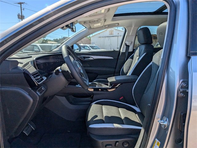 2024 Buick Envision Sport Touring photo 2