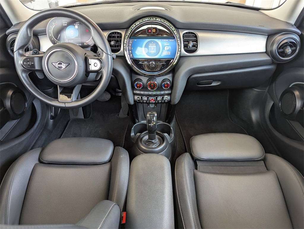 2024 Mini Cooper Hardtop Signature photo 12