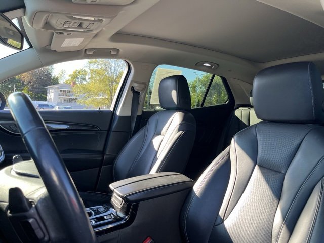 2021 Buick Envision Essence photo 11