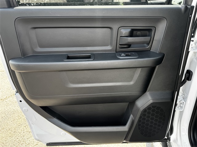 2025 Ram 2500 Tradesman photo 11
