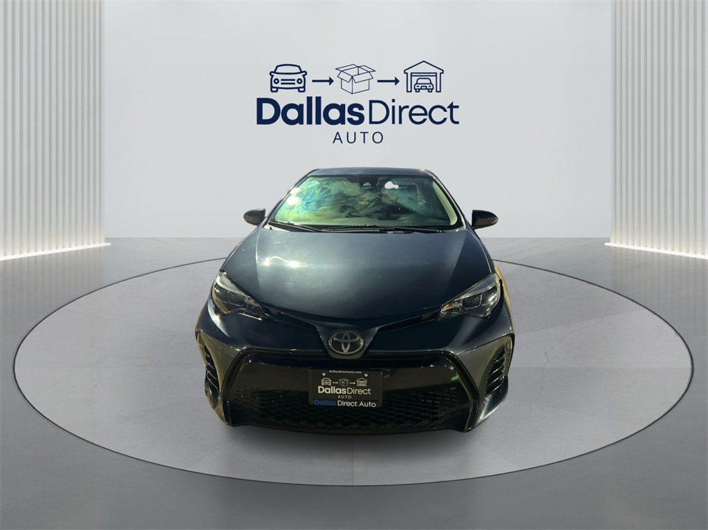 2018 Toyota Corolla SE photo 3