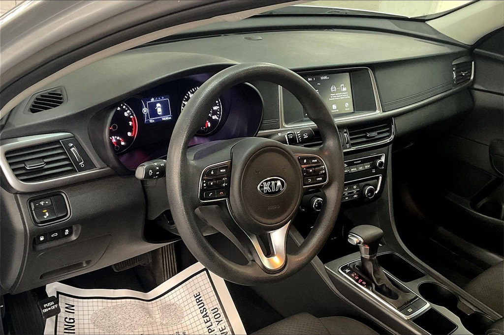 2018 Kia Optima LX photo 12