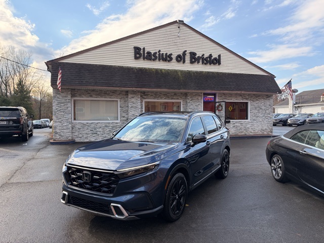 2024 Honda CR-V Sport Touring's photo