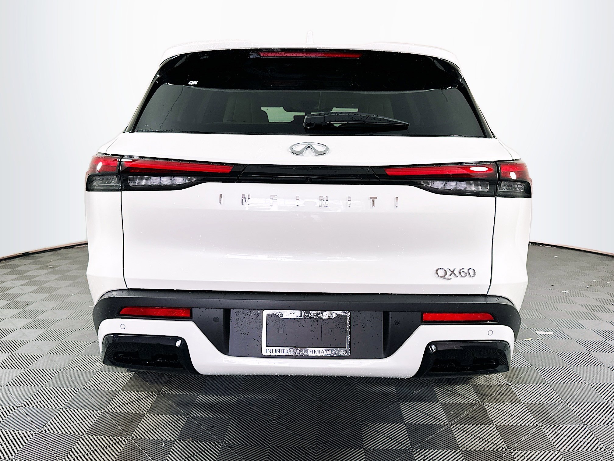 2025 Infiniti QX60 Luxe photo 3