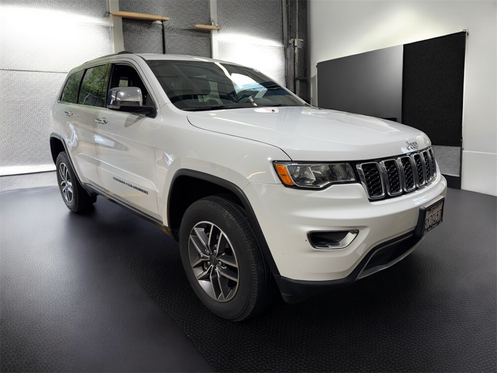 2021 Jeep Grand Cherokee Limited photo 2