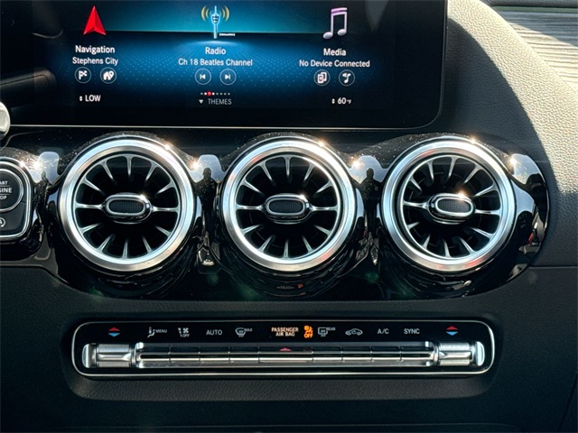 2023 Mercedes Benz GLA 250 photo 28