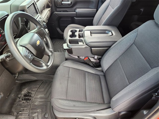 2024 Chevrolet Silverado 2500HD Custom photo 12
