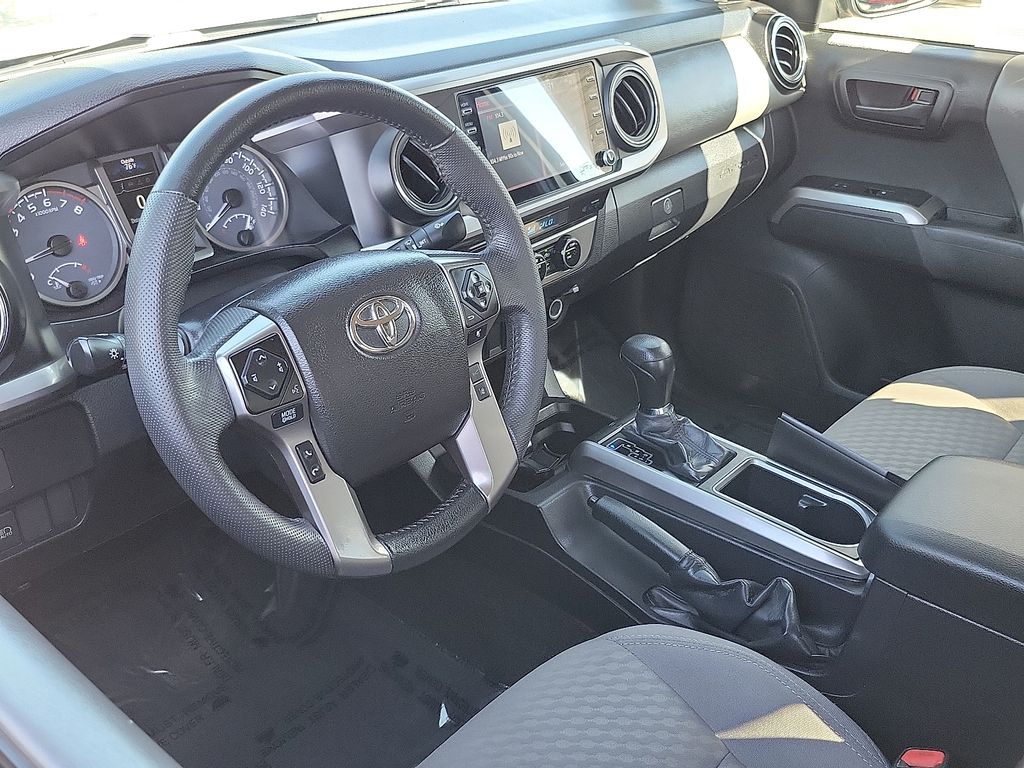 2023 Toyota Tacoma TRD Sport V6 photo 3