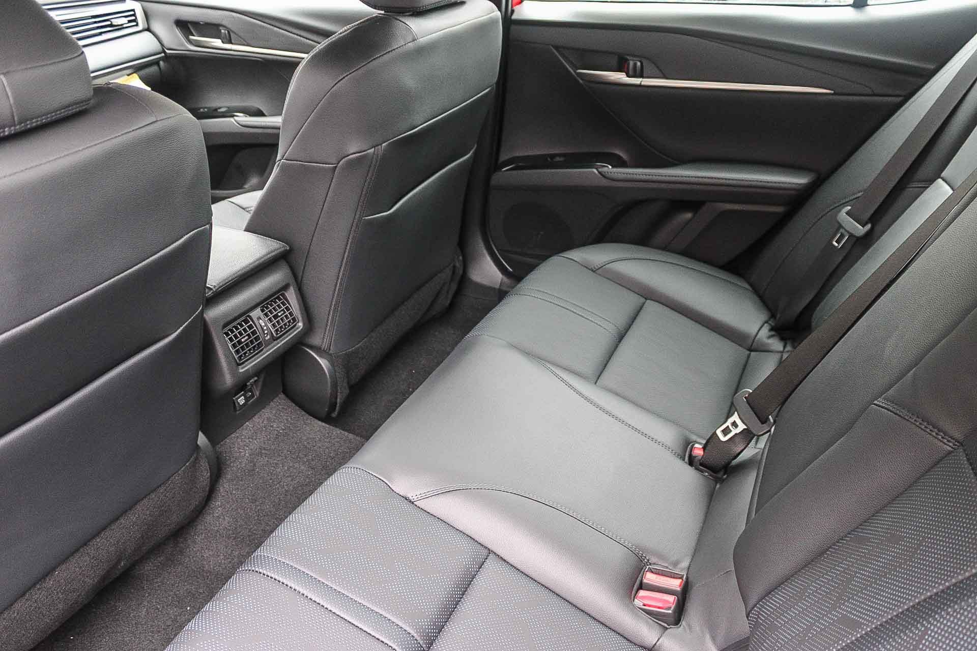 2025 Toyota Camry XSE photo 19