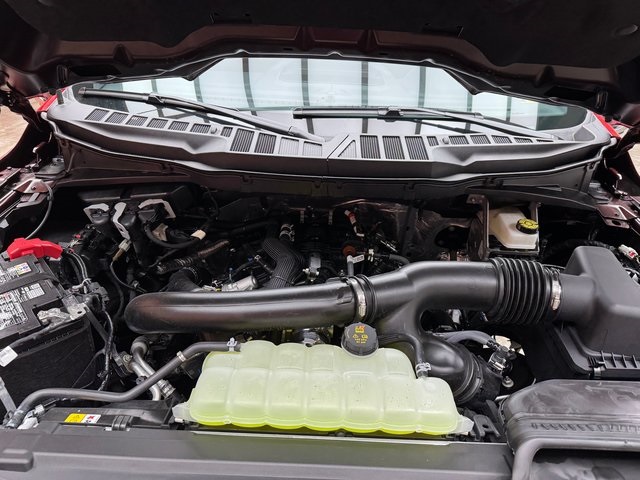 2025 Ford F-150 Lariat photo 26