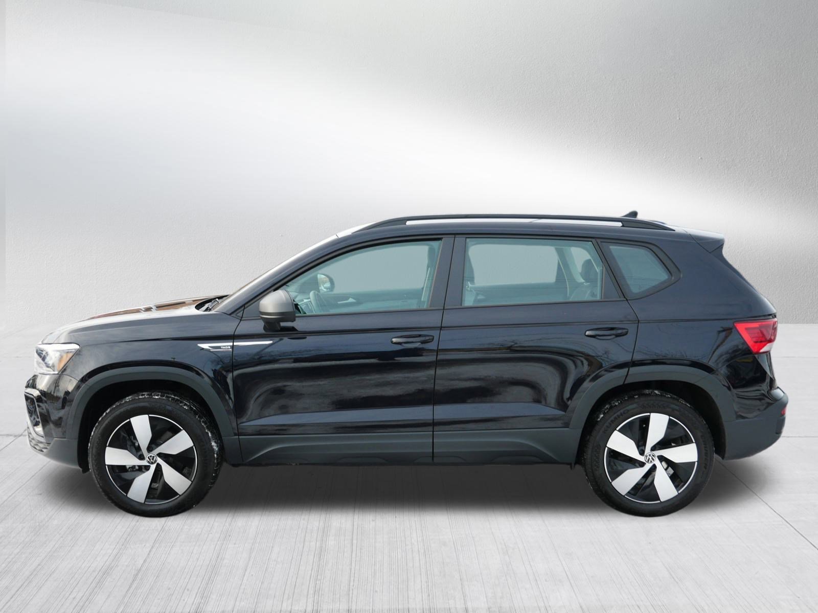 2024 Volkswagen Taos S photo 4