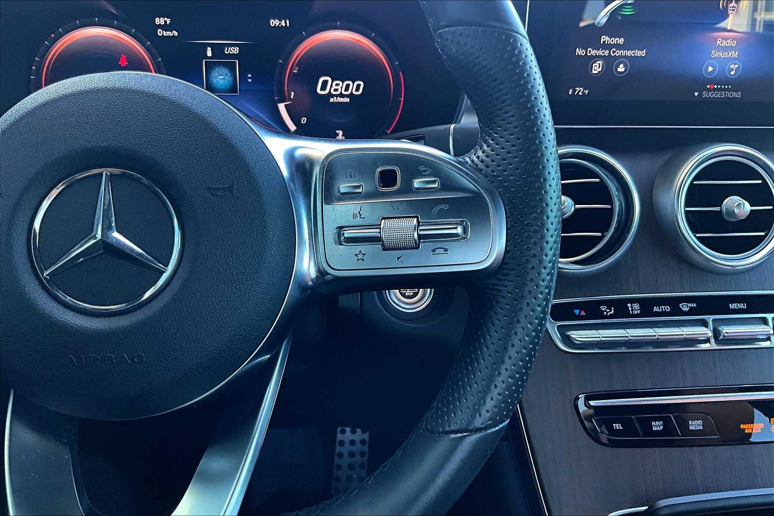 2022 Mercedes Benz GLC 300 photo 21