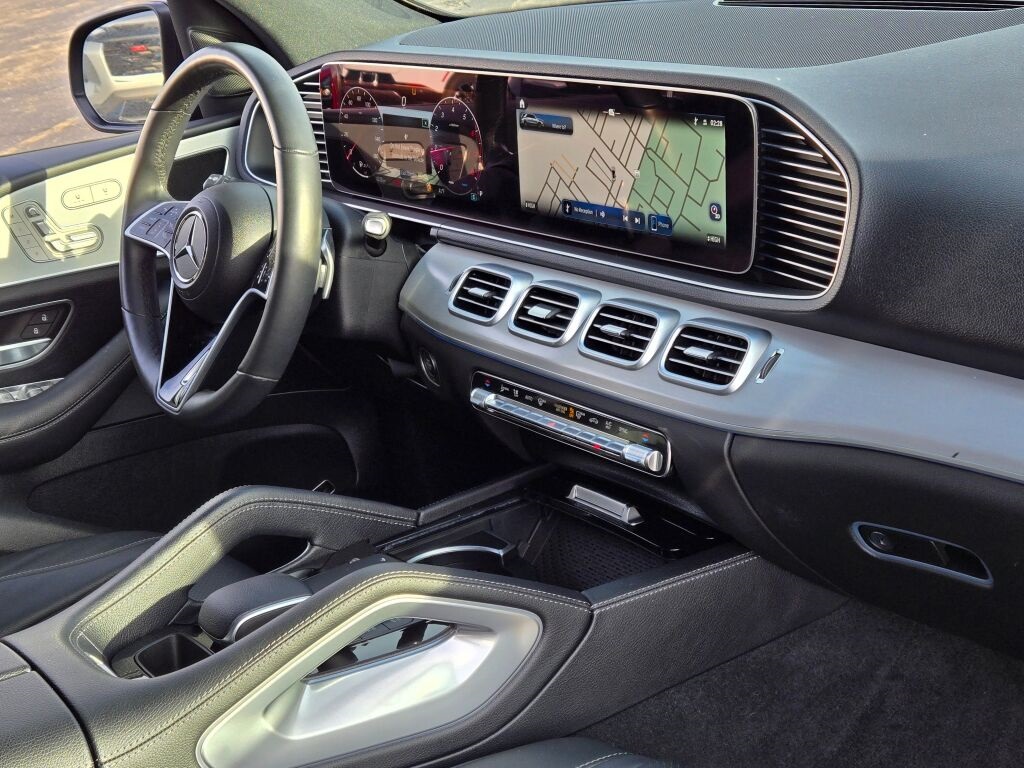 2024 Mercedes Benz GLE 350 4MATIC photo 4