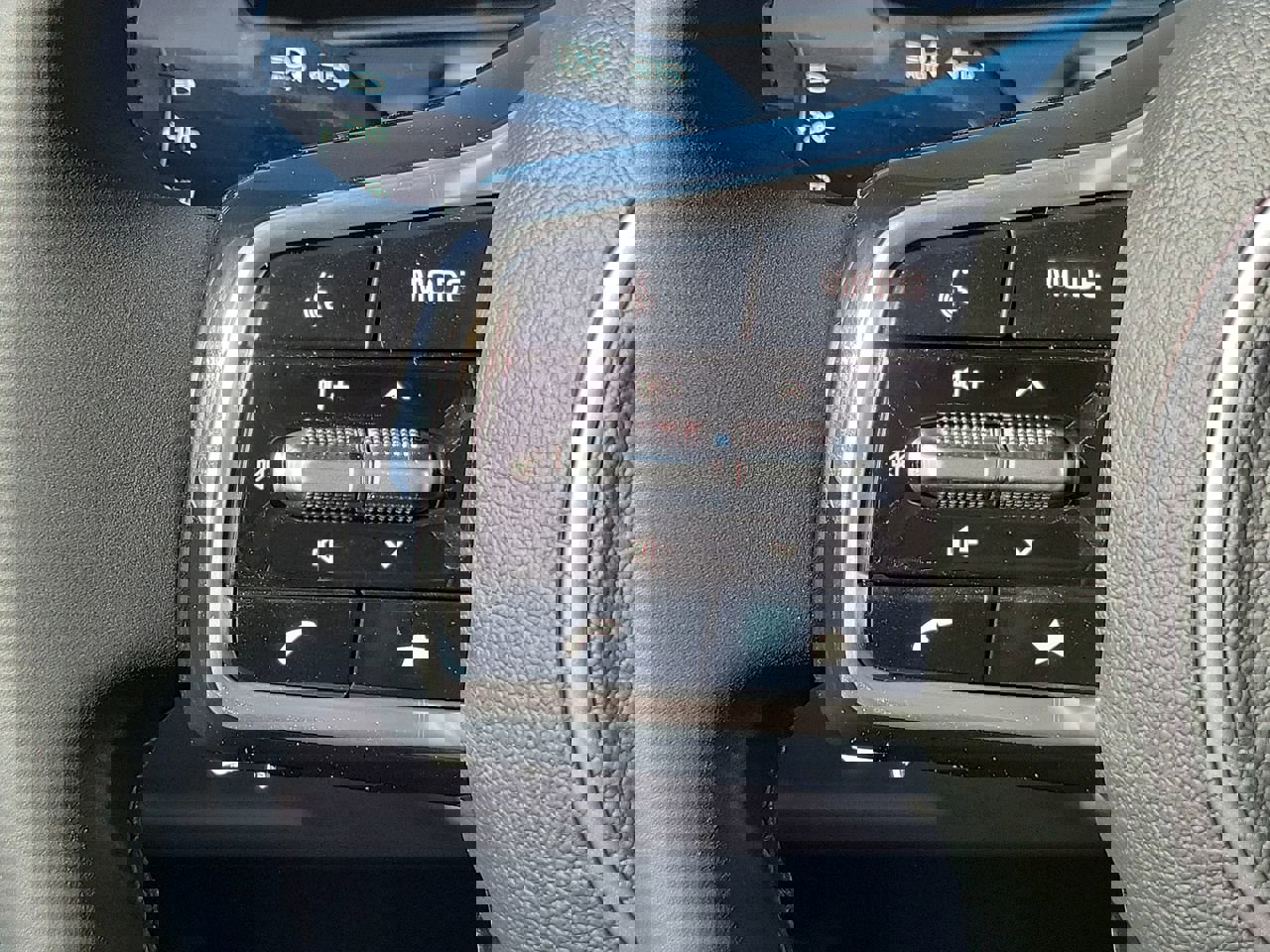 2025 Kia Sorento S photo 23