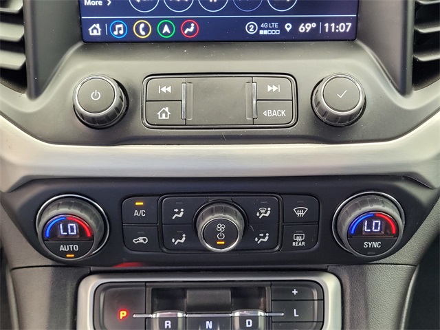 2022 Gmc Acadia SLE photo 24