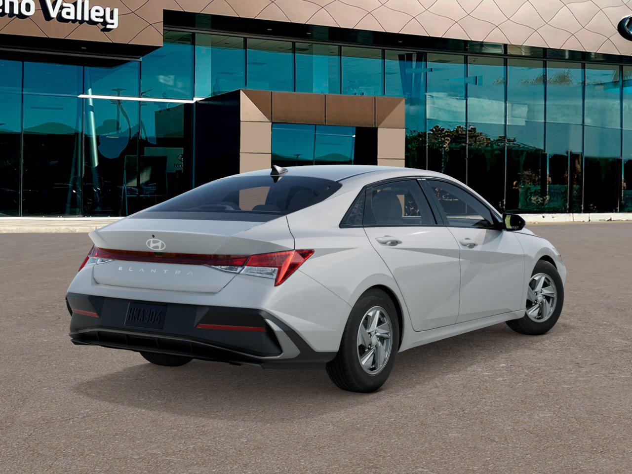 2025 Hyundai Elantra SE photo 4