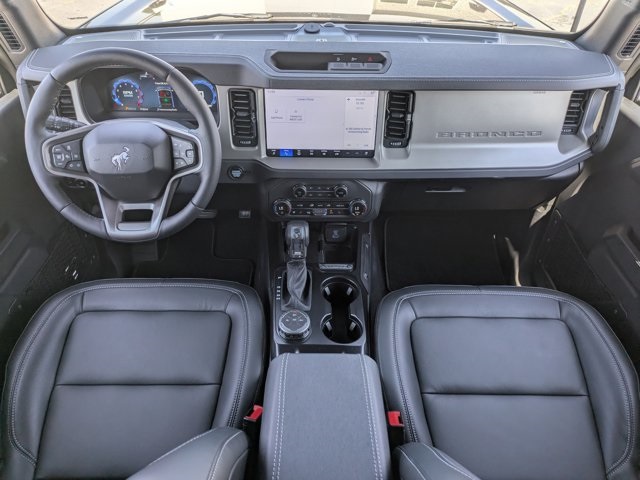 2025 Ford Bronco Outer Banks photo 15